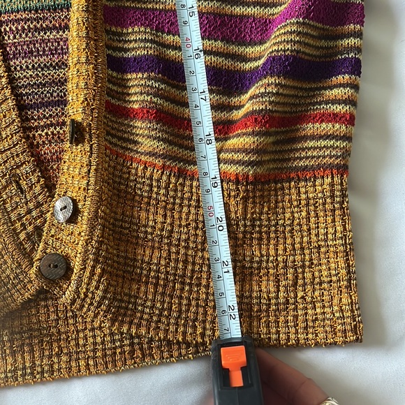 MISSONI cardigan (fits like a small but the shoulders-/arms fit more like Med). - Picture 9 of 11